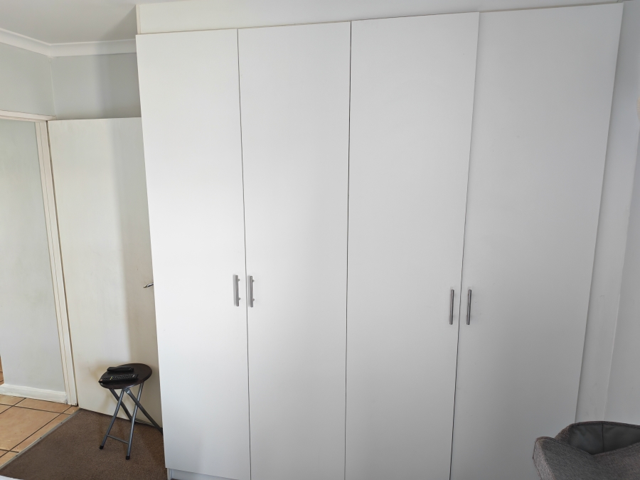 2 Bedroom Property for Sale in Guldenland Western Cape